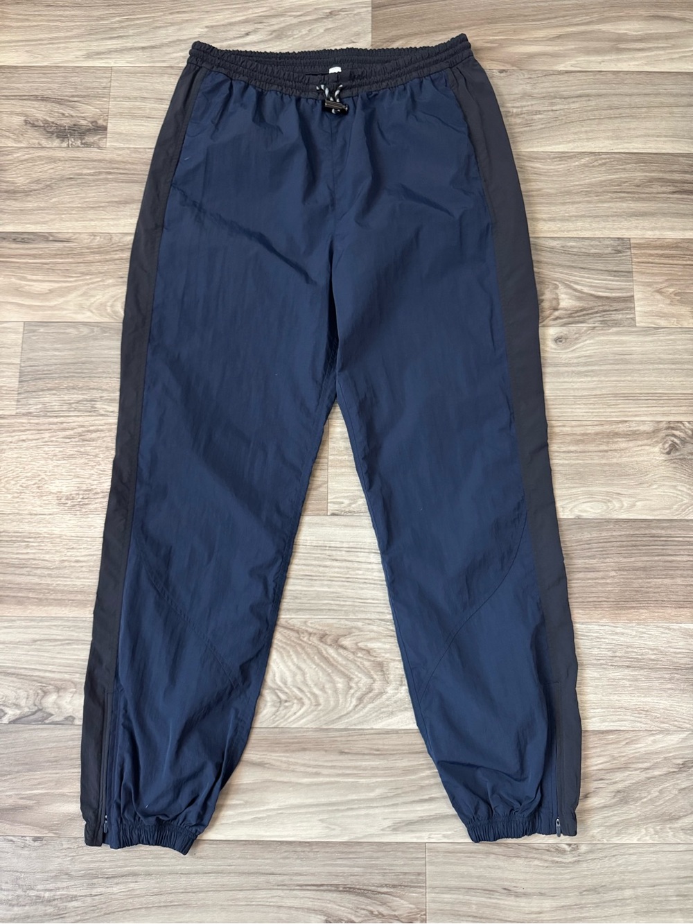 Lululemon Evergreen Track Pants in True Navy/Black Size 8